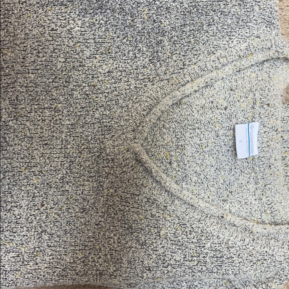 Sweater - Picture 3 of 3